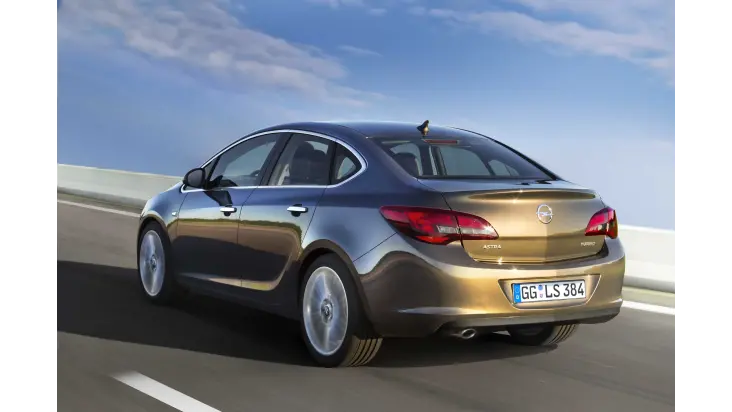 Opel Astra Sedan Back Side 0 335610