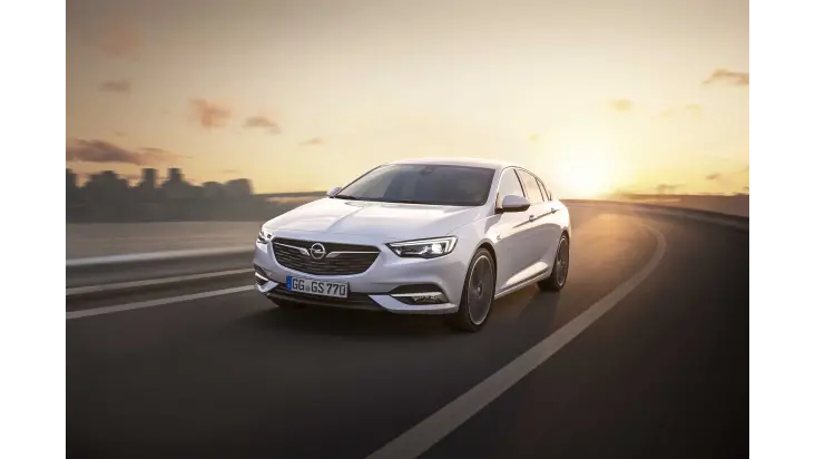 Opel Insignia Front Side 0 332815